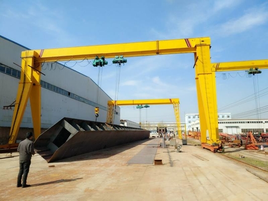 Çeşitli malzeme işleme için taşınabilir mobil manuel tek kirişli gantry vinci